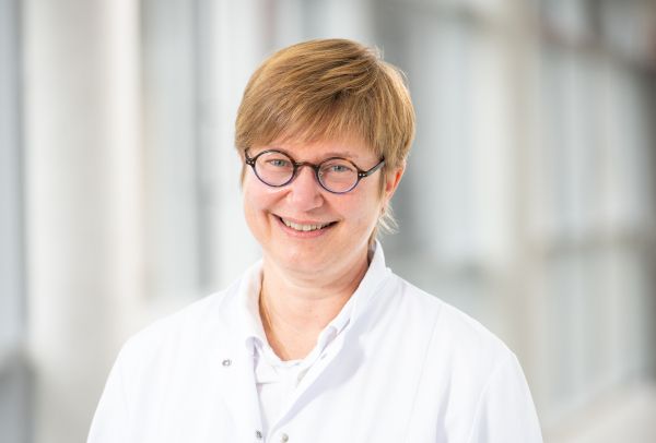 Dr. Anja Kwetkat